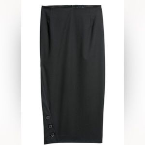 H&M: Pencil Skirt with Buttons